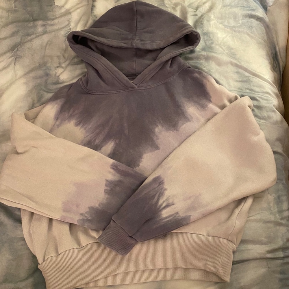Tie dye cropped hoodie